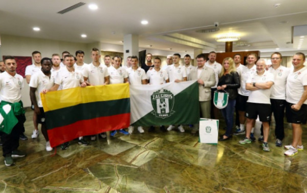 Kazachstane žalgiriečiai iškėlė Lietuvos vėliavą