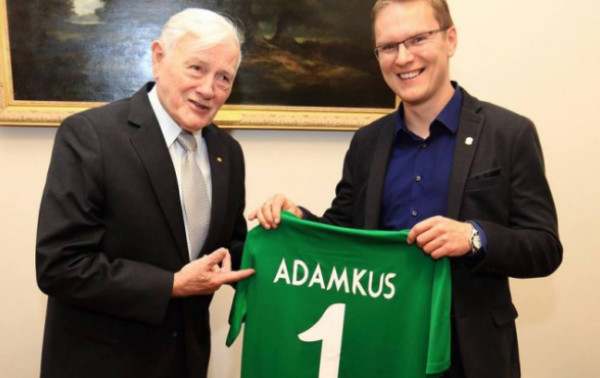 „Žalgiris“ pasveikino Prezidentą V.Adamkų