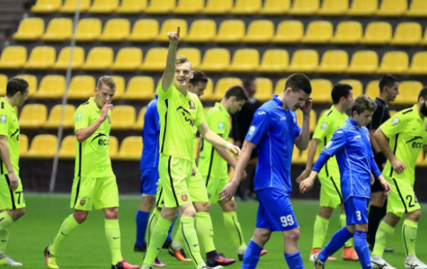 J.Januševskis itin skaudžiai išgyveno nesėkmę Estijoje