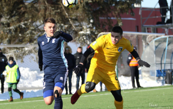 Futbolo sezonas startavo šalčio gniaužtuose (1 turo apžvalga)