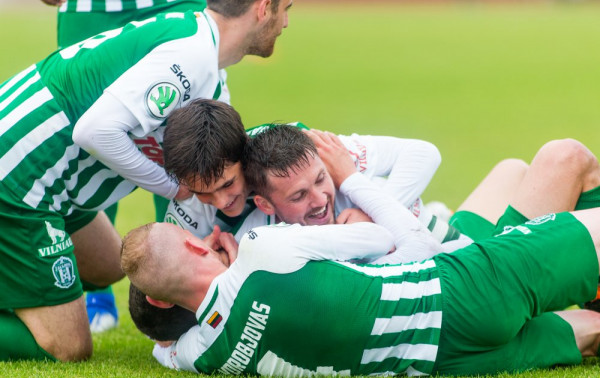 Čempionato klubai įnirtingai grūmėsi tarpusavyje LFF taurėje