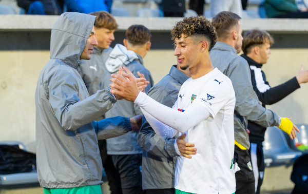 Turo apžvalga: lyderis nežymiai pabėgo