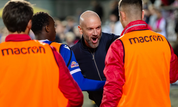 R. Vrabecas liks ir antram sezonui