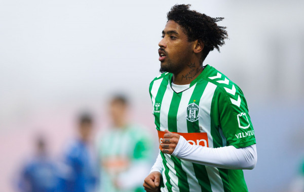 Vilniečiai padėkojo užsieniečių porai, išlaikytas serbas